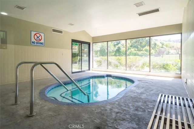 19921 Avenue Of The Oaks, Newhall, CA 91321