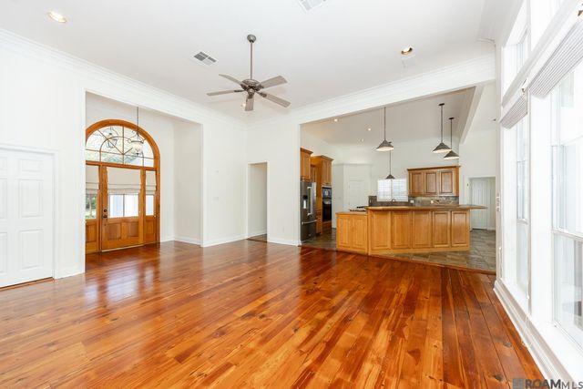 18041 Jefferson Ridge Dr, Baton Rouge, LA 70817