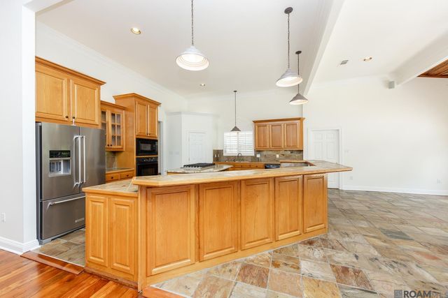 18041 Jefferson Ridge Dr, Baton Rouge, LA 70817