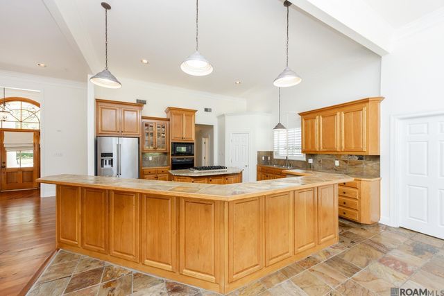 18041 Jefferson Ridge Dr, Baton Rouge, LA 70817