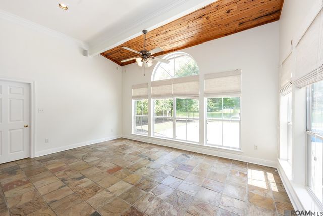 18041 Jefferson Ridge Dr, Baton Rouge, LA 70817