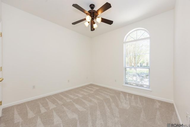 18041 Jefferson Ridge Dr, Baton Rouge, LA 70817