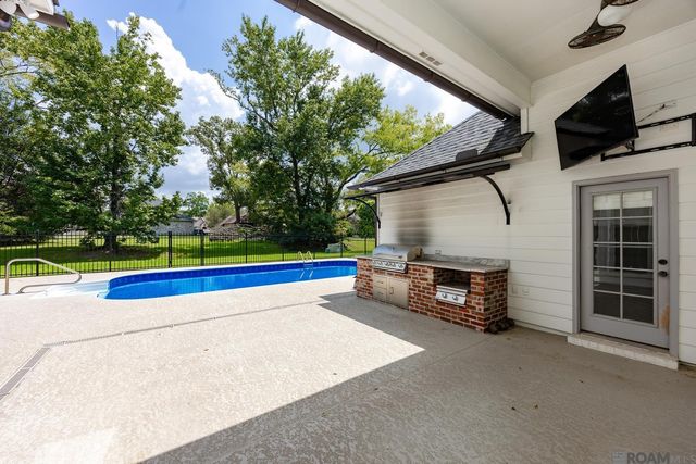 18041 Jefferson Ridge Dr, Baton Rouge, LA 70817