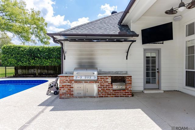 18041 Jefferson Ridge Dr, Baton Rouge, LA 70817