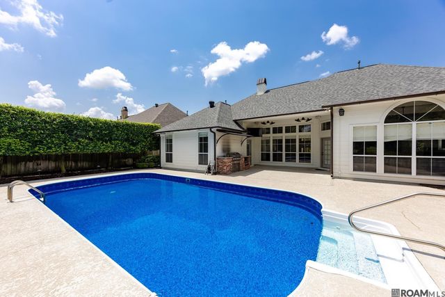 18041 Jefferson Ridge Dr, Baton Rouge, LA 70817
