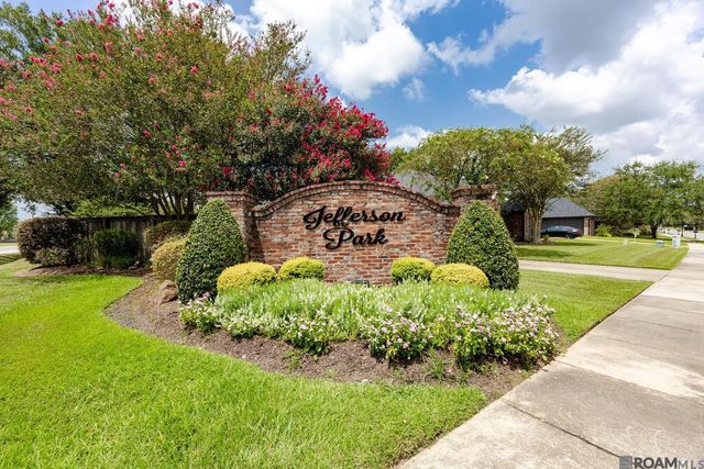 18041 Jefferson Ridge Dr, Baton Rouge, LA 70817