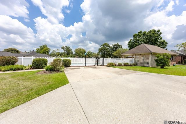 18041 Jefferson Ridge Dr, Baton Rouge, LA 70817