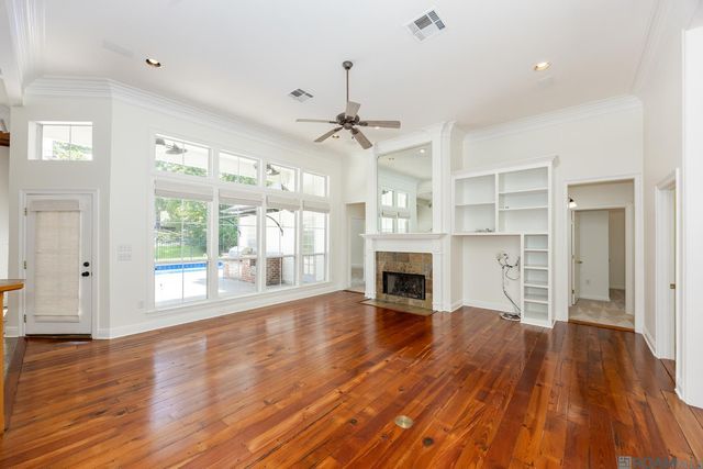 18041 Jefferson Ridge Dr, Baton Rouge, LA 70817