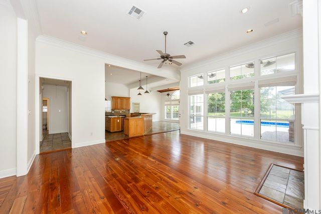 18041 Jefferson Ridge Dr, Baton Rouge, LA 70817