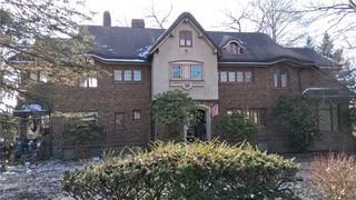 332 E Lincoln Ave, New Castle, PA 16101