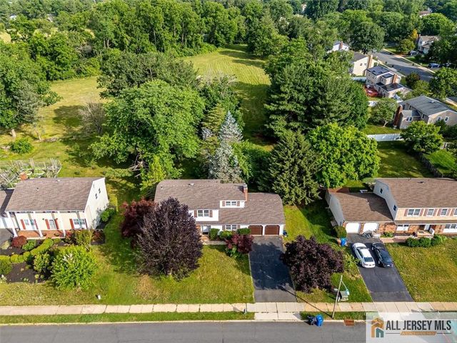 34 Groendyke Lane, Plainsboro, NJ 08536