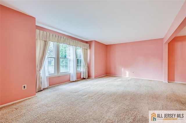 34 Groendyke Lane, Plainsboro, NJ 08536