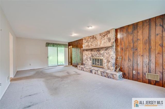 34 Groendyke Lane, Plainsboro, NJ 08536