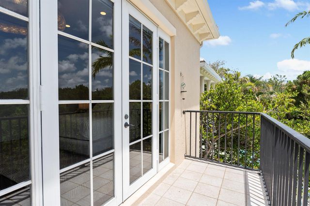 112 Tulip Tree Court, Jupiter, FL 33458