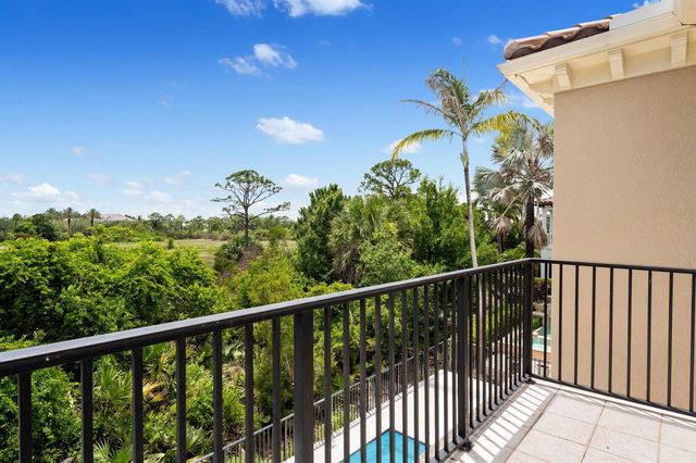 112 Tulip Tree Court, Jupiter, FL 33458