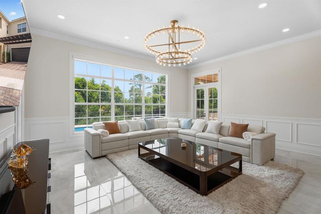 112 Tulip Tree Court, Jupiter, FL 33458