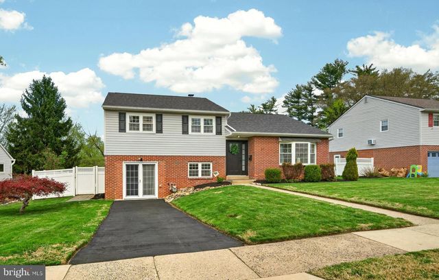 21 RED OAK RD, Oreland, PA 19075