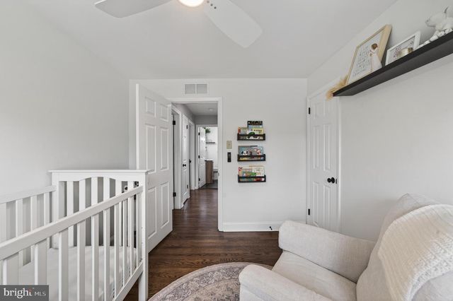 21 RED OAK RD, Oreland, PA 19075