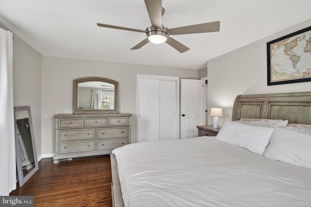 21 RED OAK RD, Oreland, PA 19075