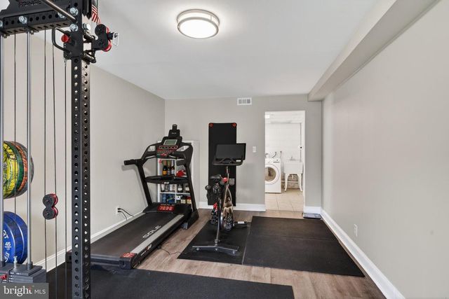 21 RED OAK RD, Oreland, PA 19075