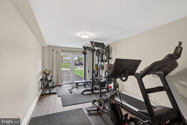 21 RED OAK RD, Oreland, PA 19075