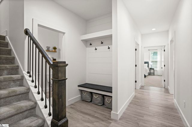 433 Lynn Road, Taylors, SC 29687