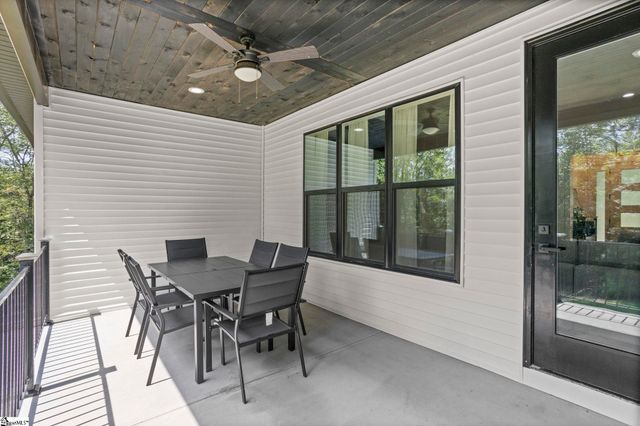 433 Lynn Road, Taylors, SC 29687