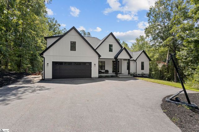 433 Lynn Road, Taylors, SC 29687