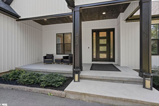 433 Lynn Road, Taylors, SC 29687