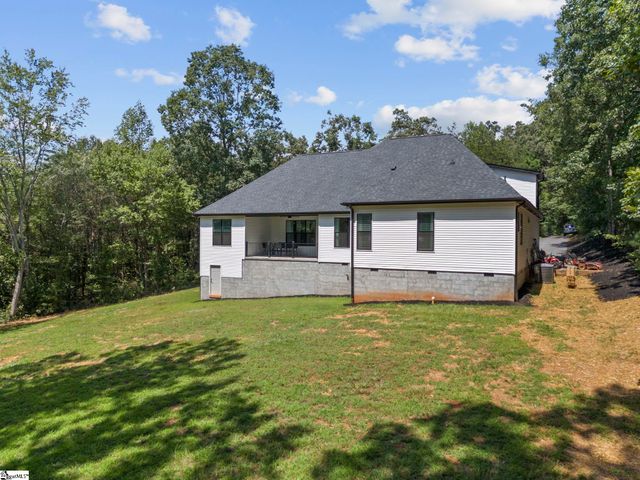 433 Lynn Road, Taylors, SC 29687