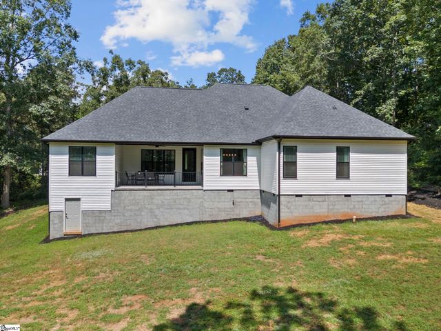 433 Lynn Road, Taylors, SC 29687