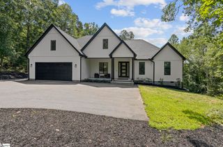 433 Lynn Road, Taylors, SC 29687