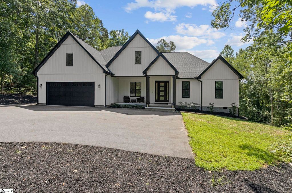 433 Lynn Road, Taylors, SC 29687