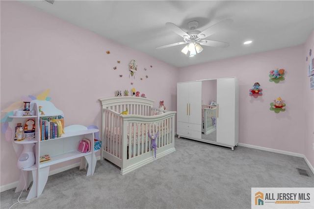 37 E Burgess Drive 37, Piscataway, NJ 08854