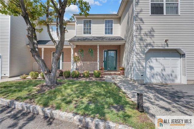 37 E Burgess Drive 37, Piscataway, NJ 08854