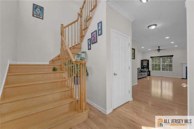 37 E Burgess Drive 37, Piscataway, NJ 08854