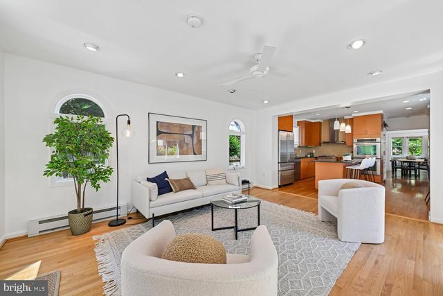 3210 STEPHENSON PL NW, Washington, DC 20015