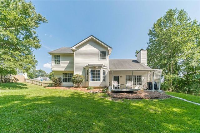 1220 Timber Walk Drive, Loganville, GA 30052