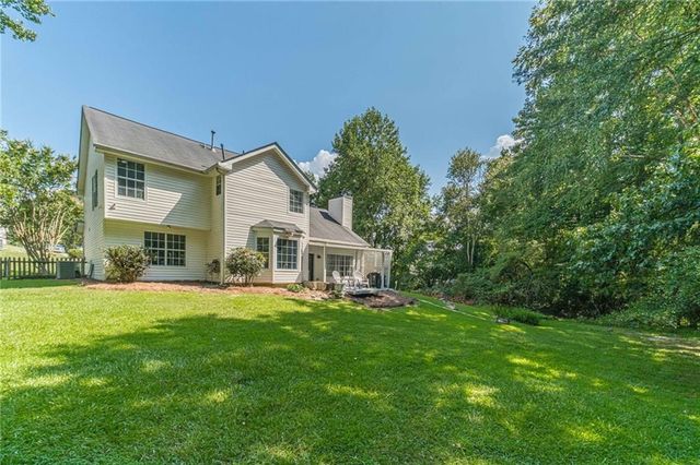 1220 Timber Walk Drive, Loganville, GA 30052