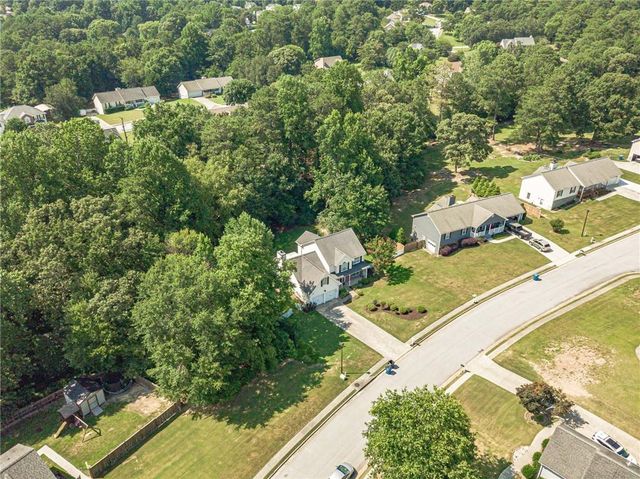 1220 Timber Walk Drive, Loganville, GA 30052