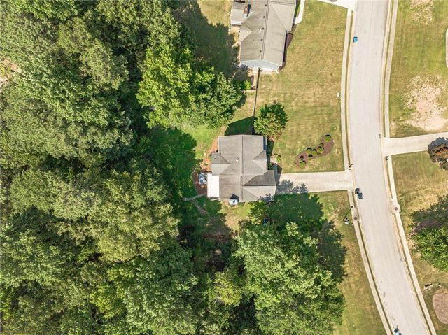 1220 Timber Walk Drive, Loganville, GA 30052