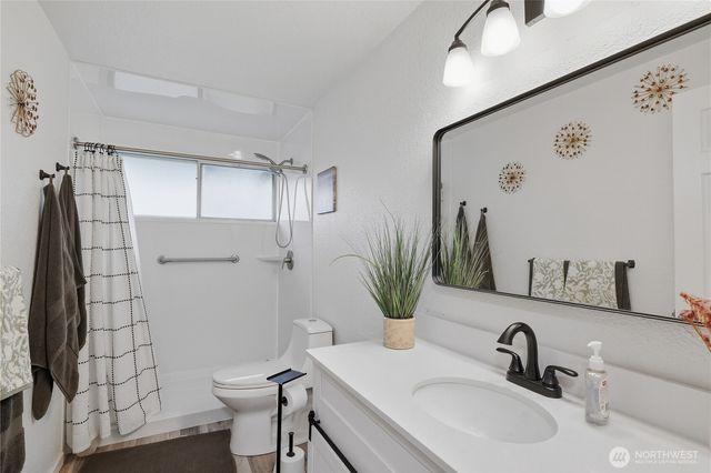 1212 Pottery Avenue, Port Orchard, WA 98366