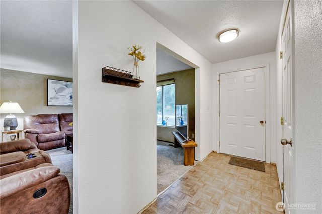 1212 Pottery Avenue, Port Orchard, WA 98366