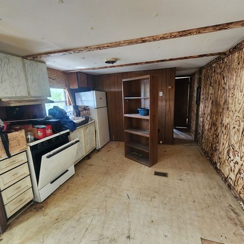 63 Tablerock Road, Evening Shade, AR 72532