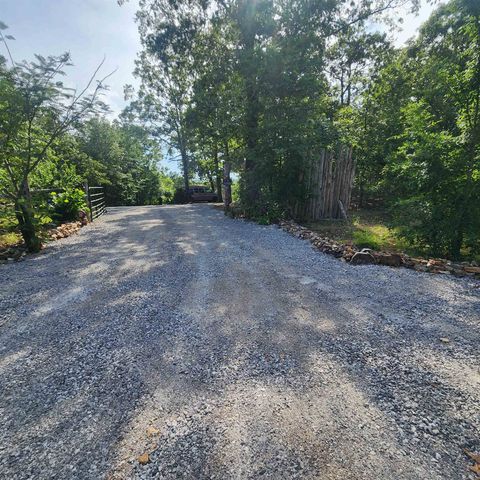 63 Tablerock Road, Evening Shade, AR 72532