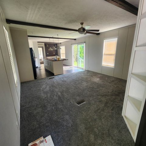 63 Tablerock Road, Evening Shade, AR 72532