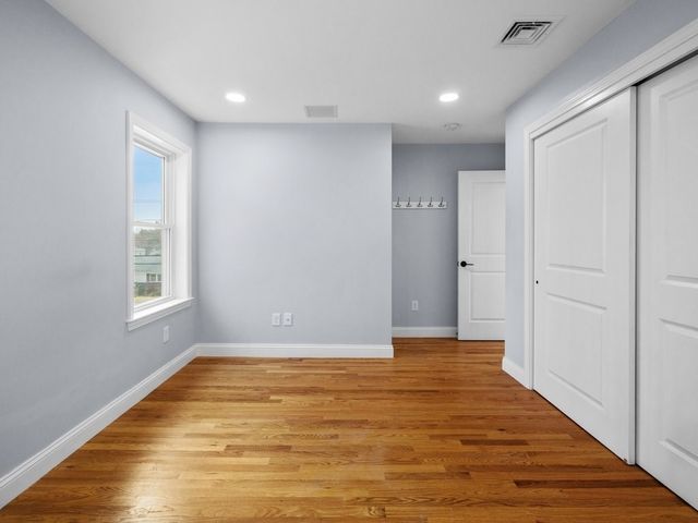 165 Hartford, Natick, MA 01760