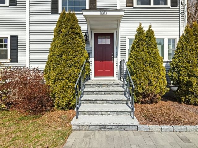 165 Hartford, Natick, MA 01760