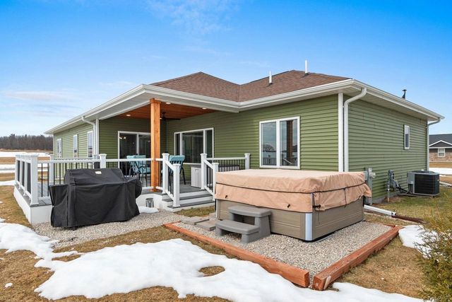 1667 TORCHWOOD TRAIL, De Pere, WI 54115