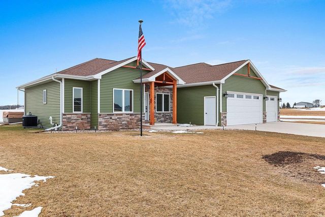 1667 TORCHWOOD TRAIL, De Pere, WI 54115